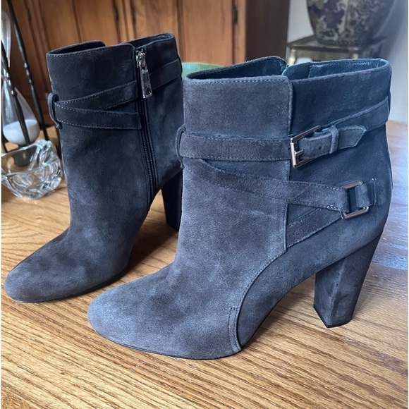 LAUREN RALPH LAUREN VIANCA BOOTIE size 10 - Picture 1 of 9